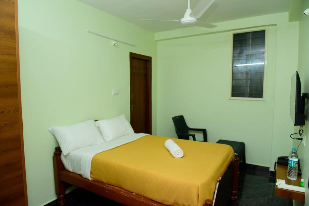 Lotus Inn Bangalore Esterno foto