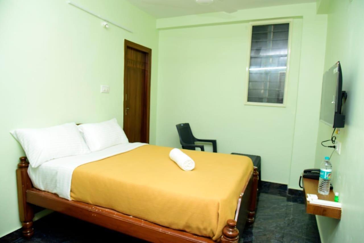 Lotus Inn Bangalore Esterno foto